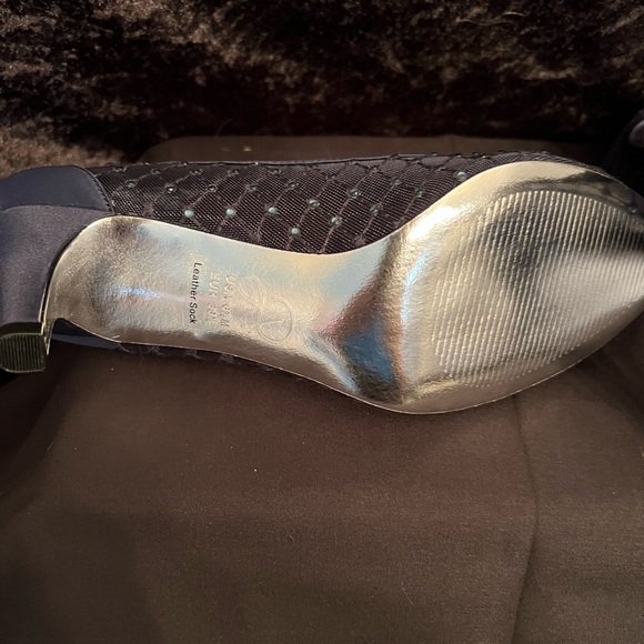 Adrianna Papell NWB Women’s Navy Blue Jamie Peep Toe, Kitten Heel Pump. Size 6.5 - Picture 5 of 6